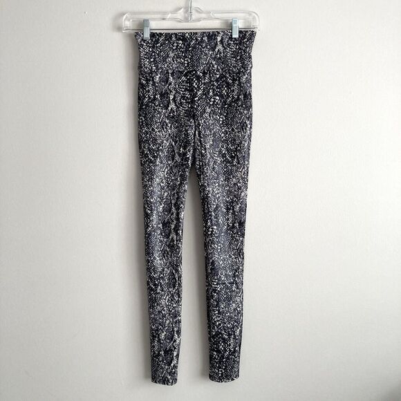 Spanx Leggings Faux Leather Snakeskin Print Black White Womens Size Small - Picture 1 of 7